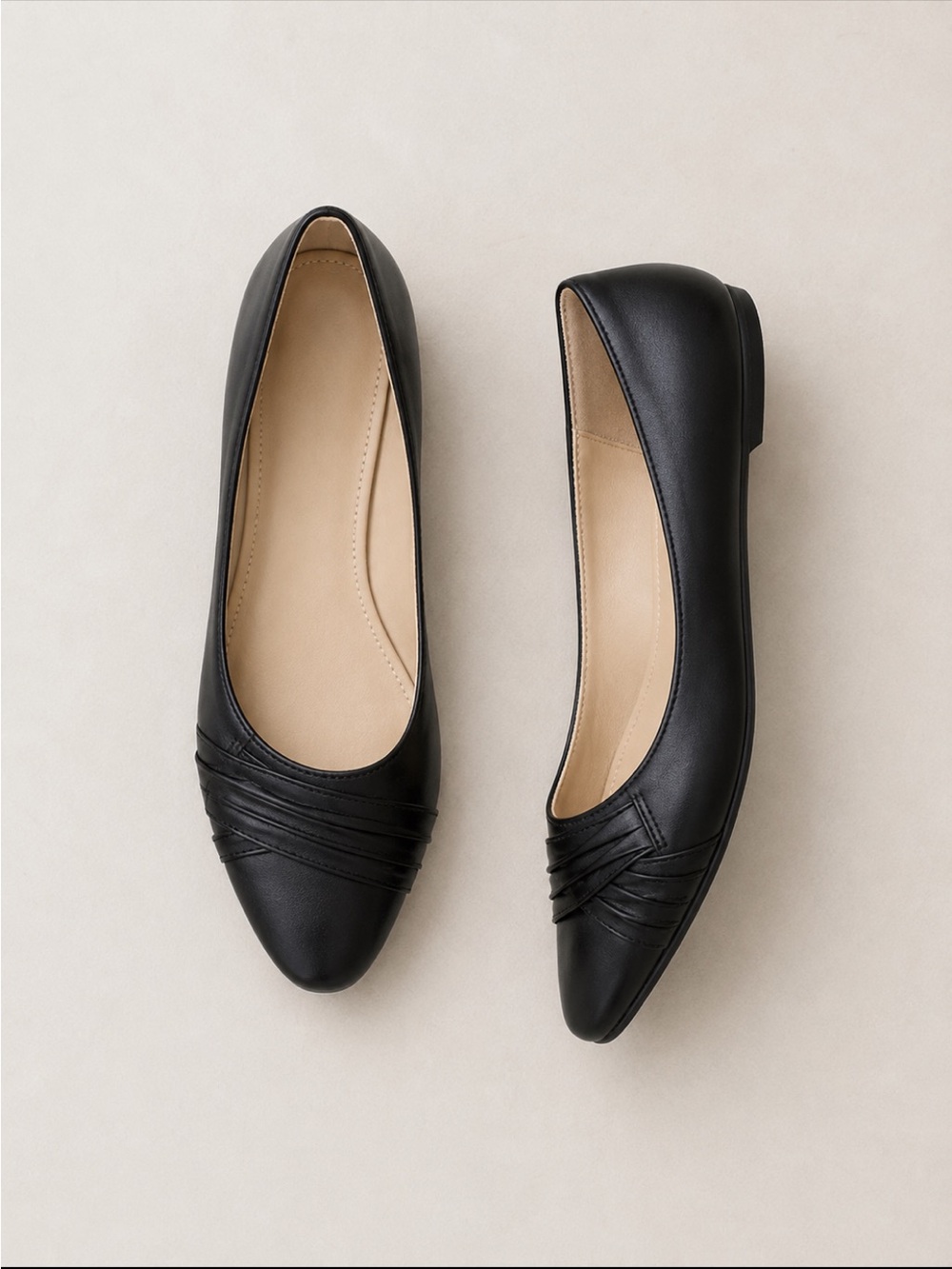 Women's Black Pointed-Toe Ballet Flats